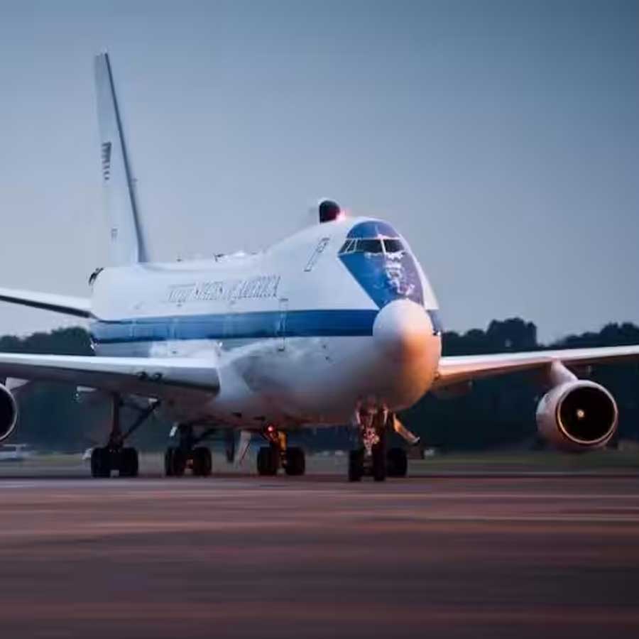 US air force landed nuclear war survival Doomsday Plane in Washington