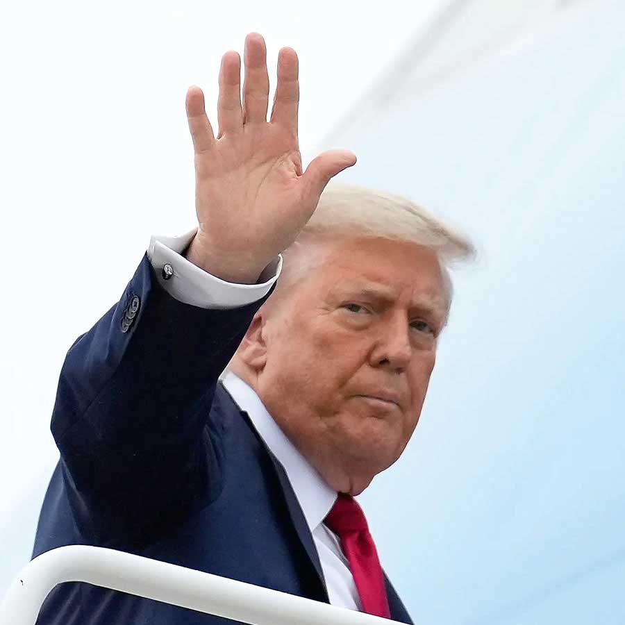 US air force landed nuclear war survival Doomsday Plane in Washington