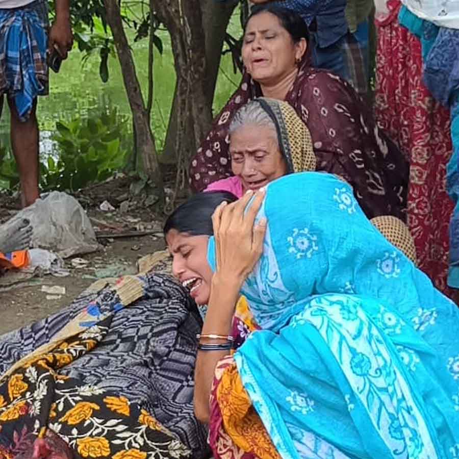 3 died in bomb blast in Birbhum’s Labhpur dgtld