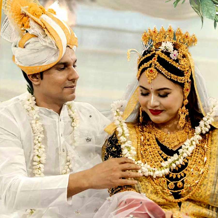 Randeep Hooda Was Given a Bowl To pee at his wedding