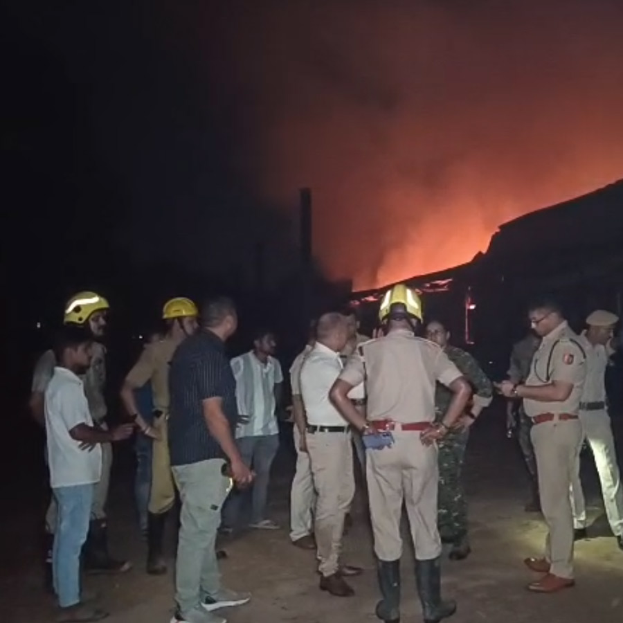 Firefighters struggle to bring factory fire under control in Barasat dgtld