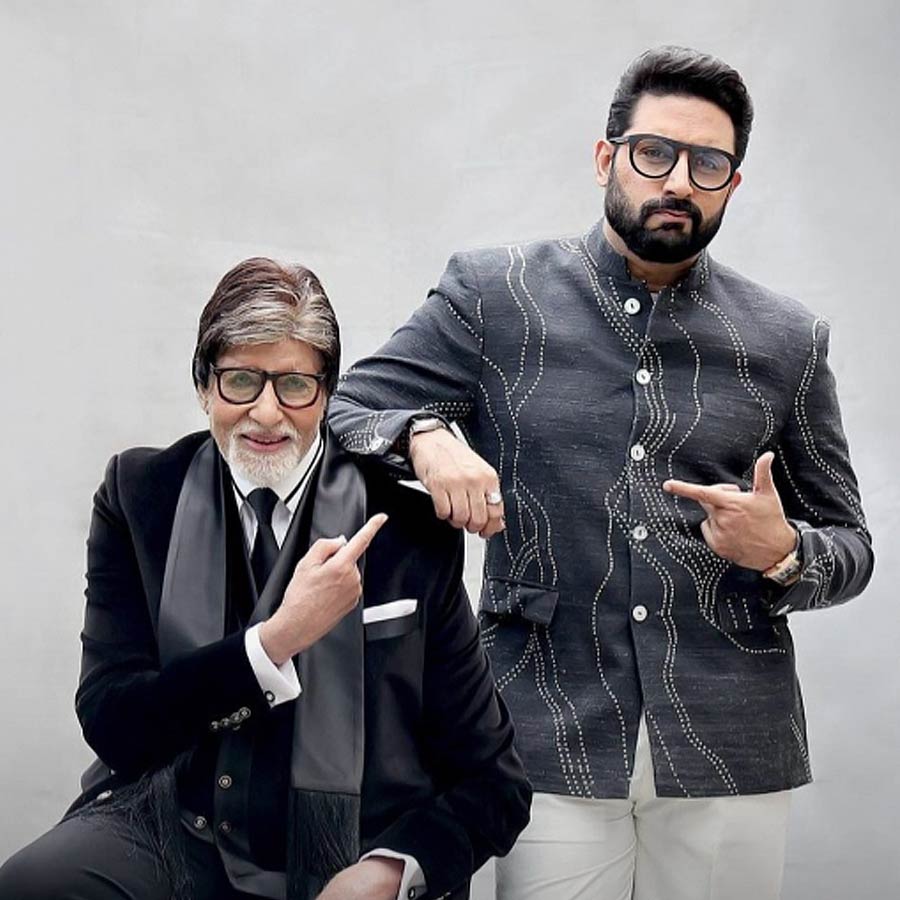 Amitabh Bachchan writes a blog on his son Abhishek Bachchan’s work dgtl