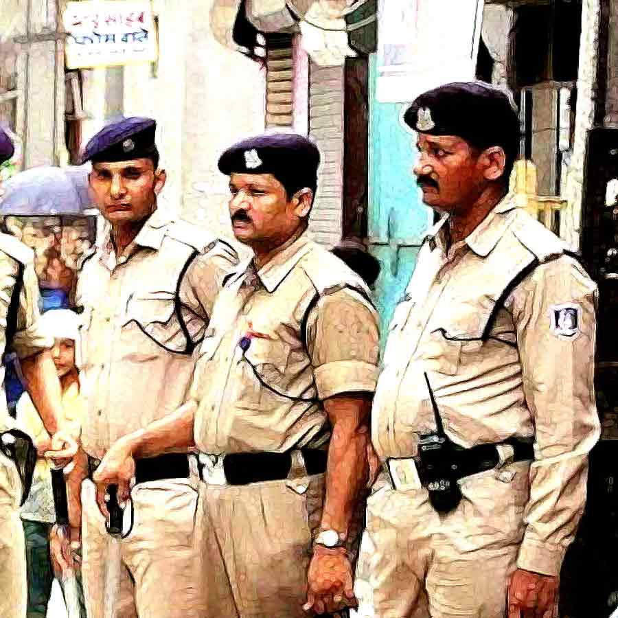 Woman and his child kidnapeed by a group of people in Bhopal