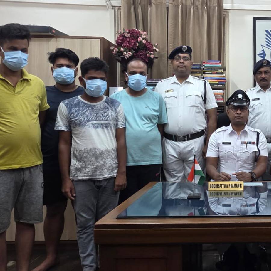 Car stolen after man hires driver from app, police probe busts Pan-India vehicle theft racket in Delhi, Bihar, Chhattisgarh and other states dgtl