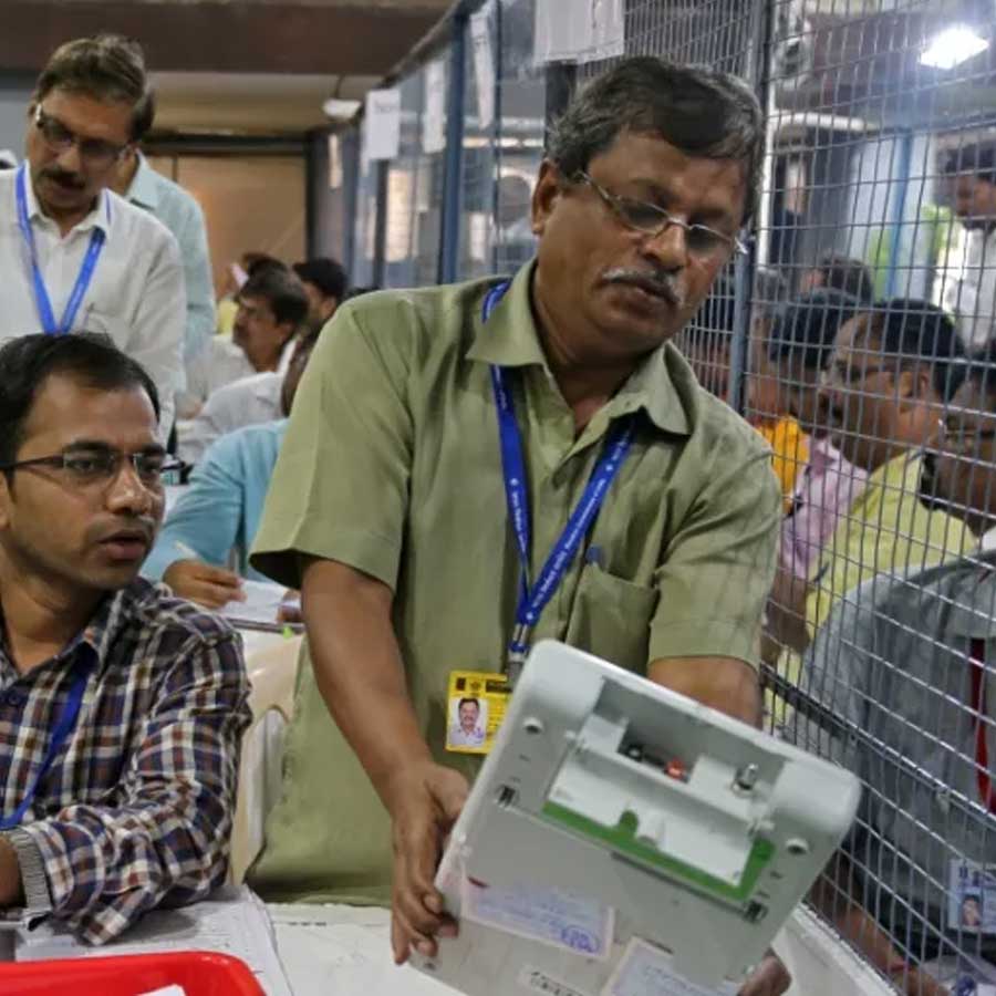 বিহারে শুরু ভোটগণনা।