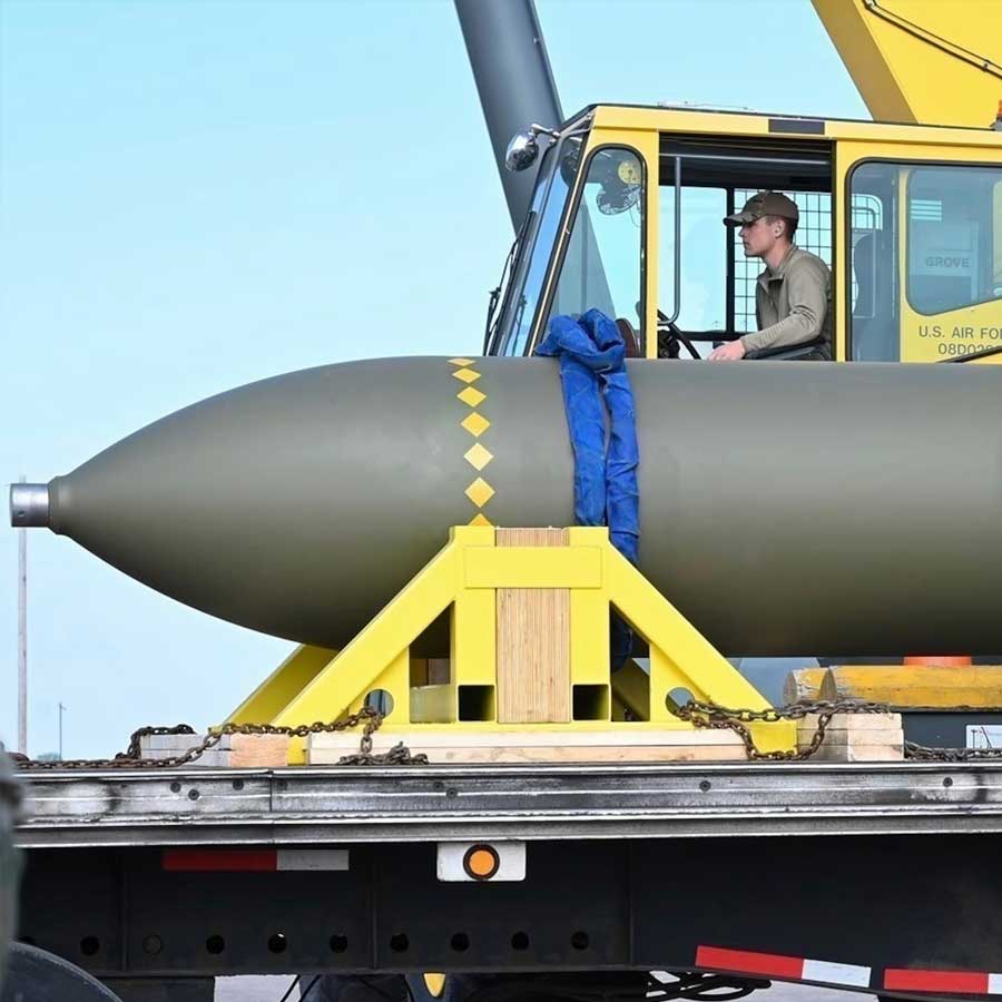 Pakistan Army Chief Asim Munir is used by Donald Trump amid US attack in Iran