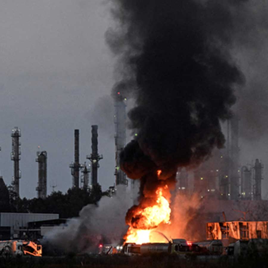 Pakistan Army Chief Asim Munir is used by Donald Trump amid US attack in Iran