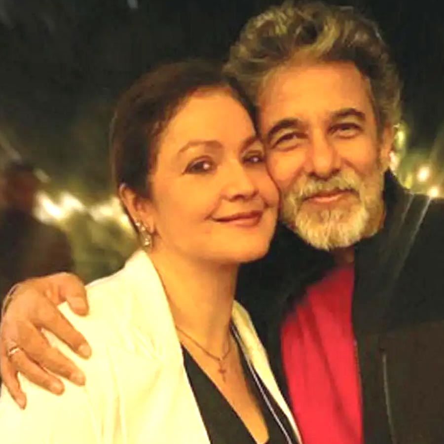 Deepak Tijori with Pooja Bhatt