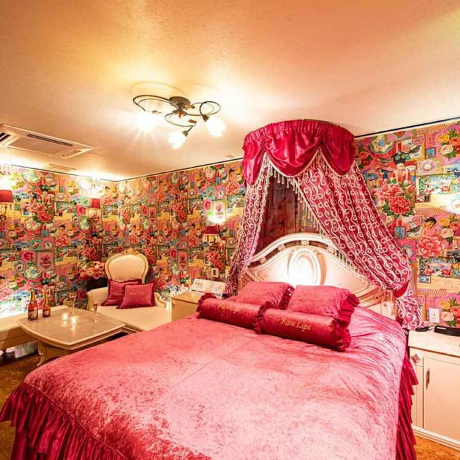 Japan's fantasy hotels