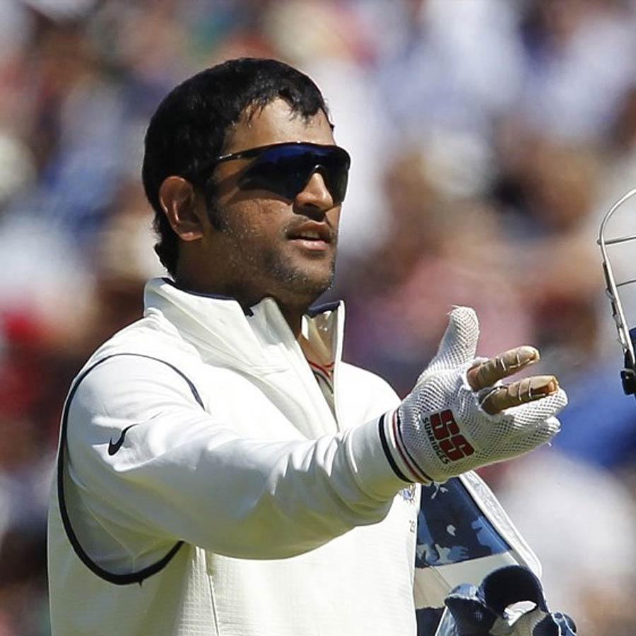 Statistical comparison between Mahendra Singh Dhoni and Rishabh Pant