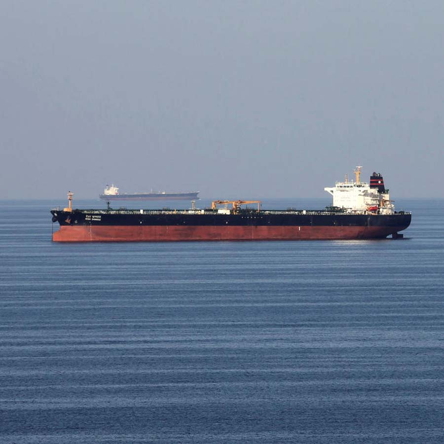 Two supertankers make U-Turn from Strait of Hormuz amid fears of Iranian retaliation
