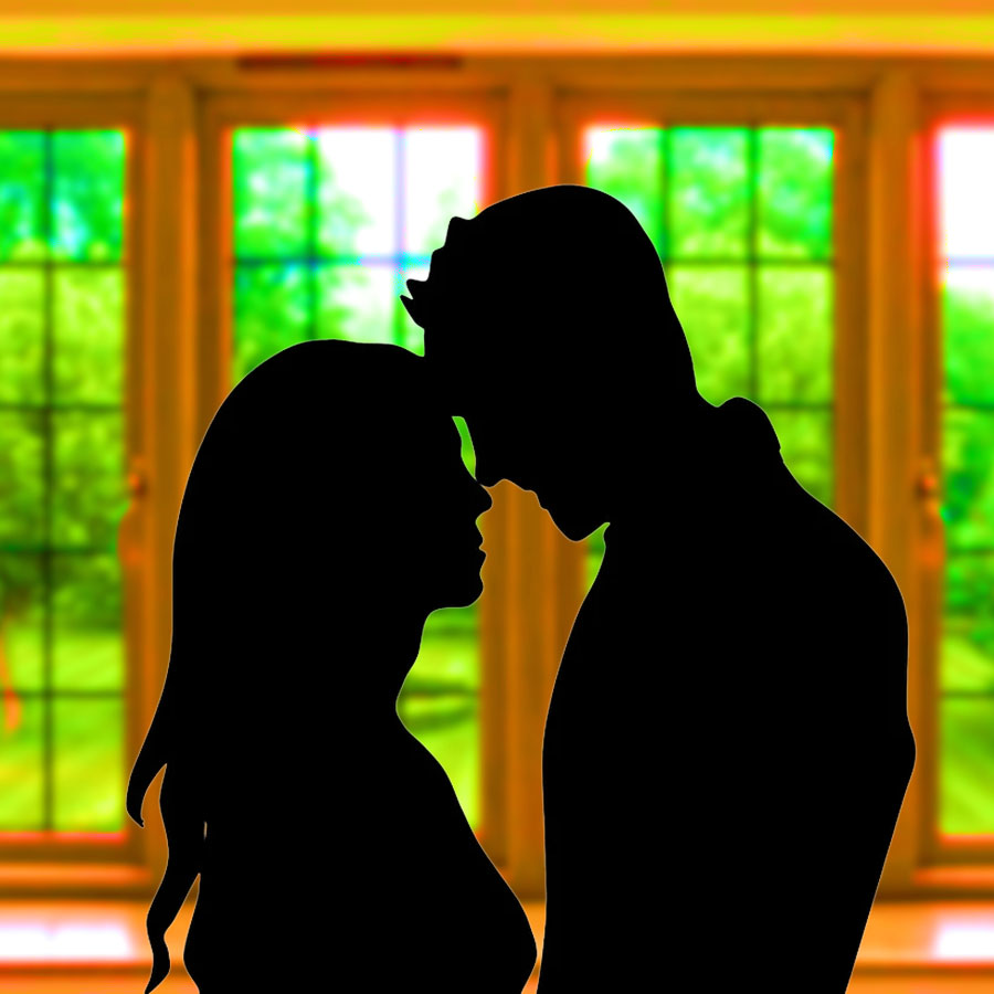 Speculations are popular serial actress broken up with her hidden boyfriend after got fame