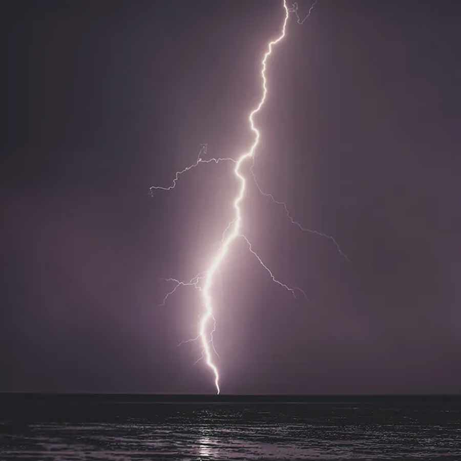 Man died by lightning at Florida beach while he was on honeymoon dgtl