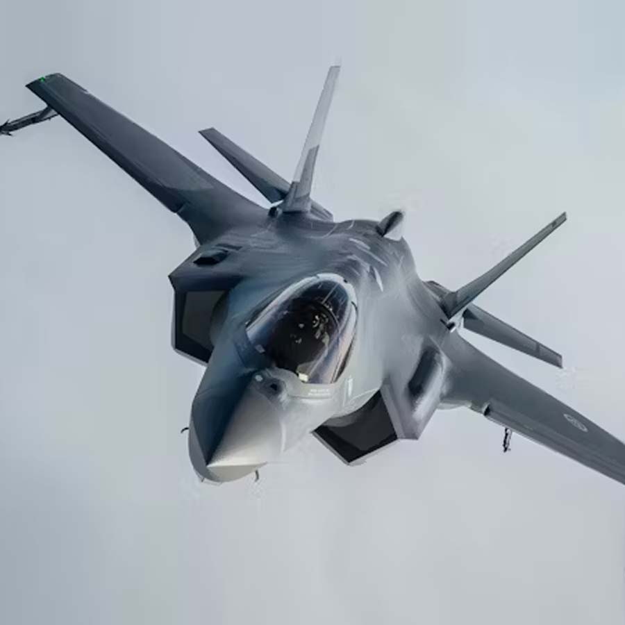 Britain to buy new fighter jets those are capable to carry nuclear weapons dgtl