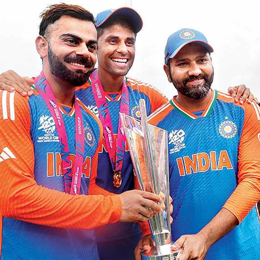 Rohit Sharma said that Virat Kohli was the one who brought peace to the dressing room in the T20 World Cup final
