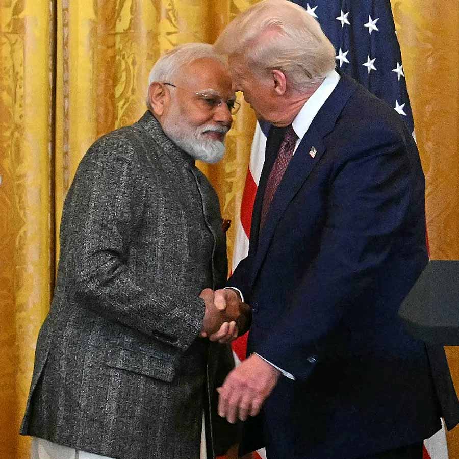 British Royal Navy stealth fighter jet F-35B mysteriously stranded in Kerala for more than 10 days, know the reasons