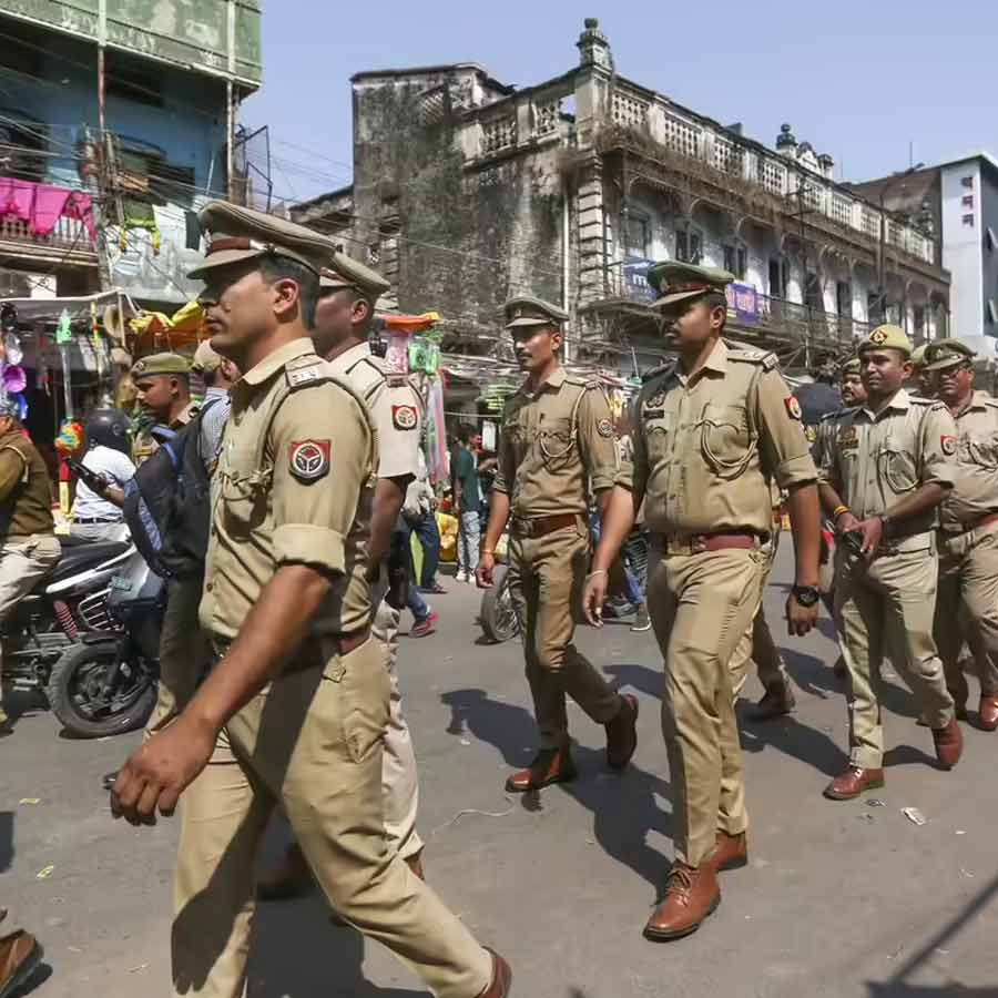 Uttar Pradesh newly recruited constable sends bizarre resignation letter, says cannot get up in the morning dgtl