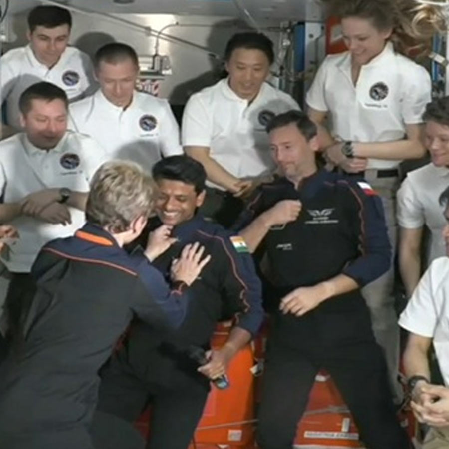  Shubhanshu and Kamna Shukla