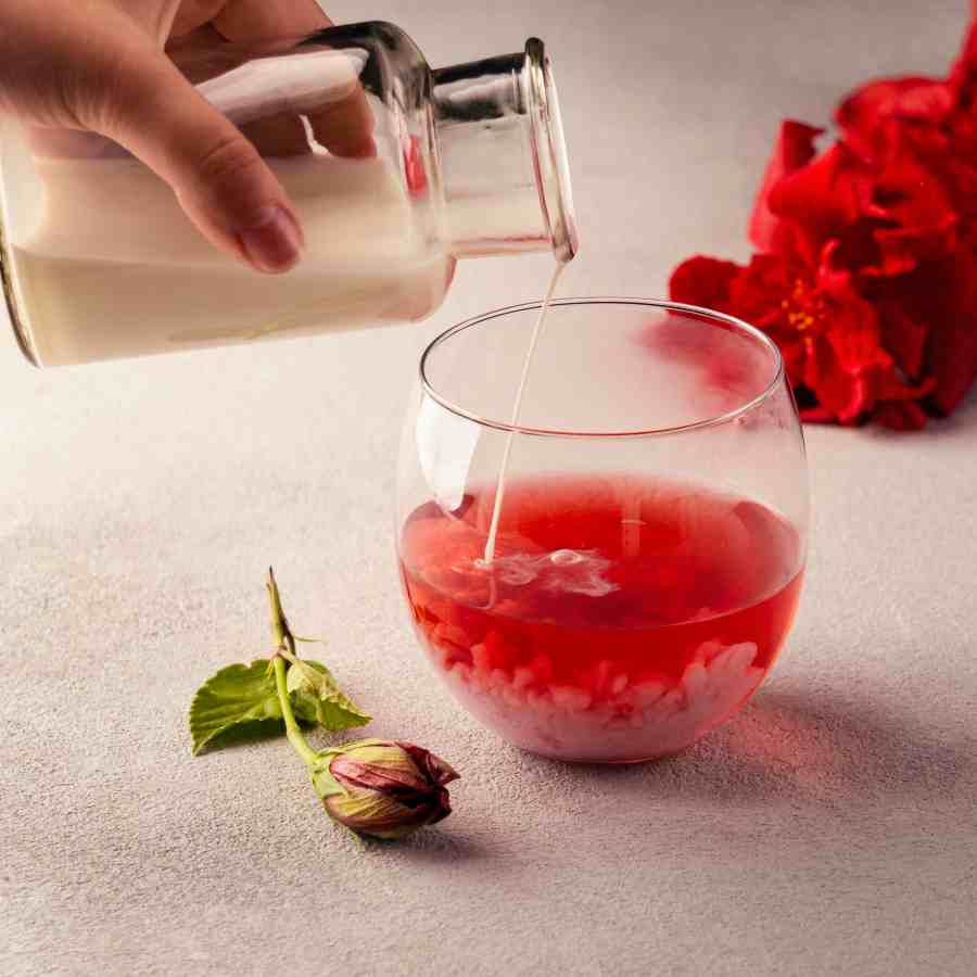 Rose water is a natural healer for multiple eye problems