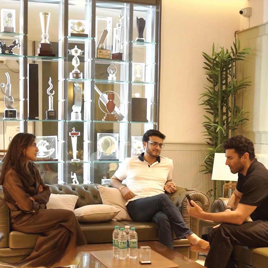 Shourav Ganguly shares Mansoor Ali Khan Pataudi-Sharmila Tagore love story with Actress Sara Ali Khan dgtl