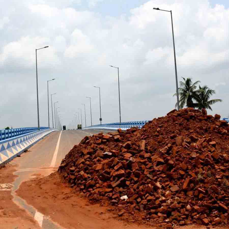 Problems regarding New bridge over Ajay river continues