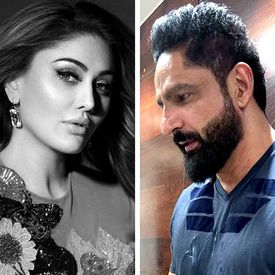 Shefali Jariwala’s Husband Parag tyagi request privacy with folded hand to the paps dgtl