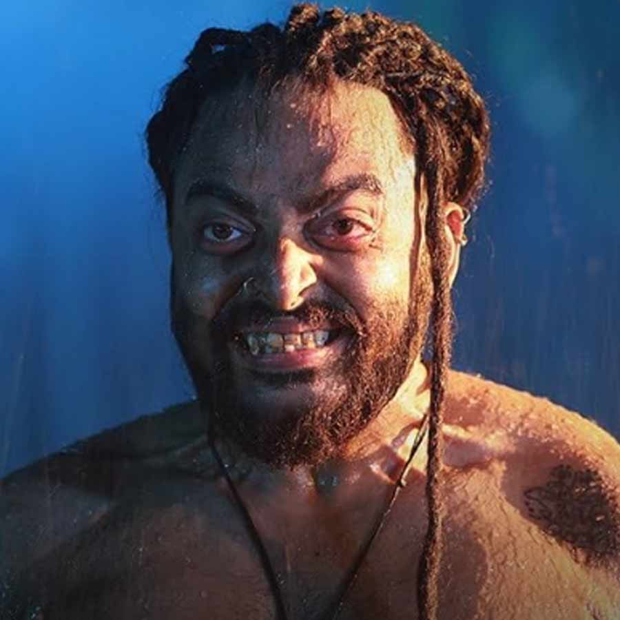 Review of the Bengali movie Mrigaya: The Hunt directed by Abhirup Ghosh starring Ritwick Chakraborty Vikram Chatterjee Anirban Chakrabarti Rezwan Rabbani Sheikh Sourav Das Priyanka Sarkar