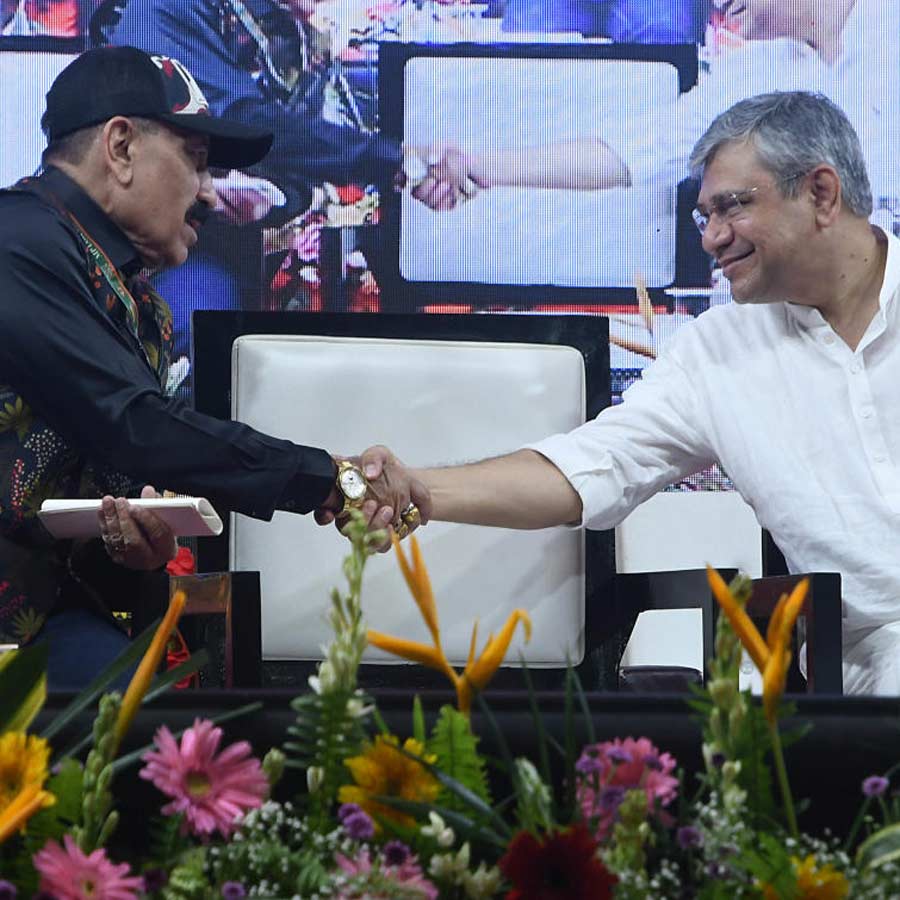 Ashwini Vaishnav has sought the WB Government's cooperation for the speedy implementation of various railway projects in West Bengal