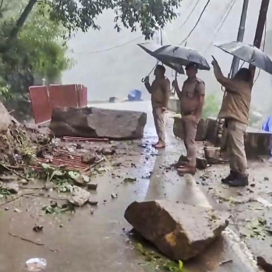 Cloudburst, heavy rain in Uttarakhand, Chardham Yatra suspended for 24 hours dgtl