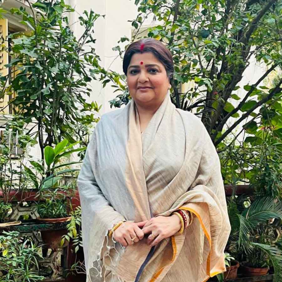 Actress Pallavi Chatterjee regrets that no one calls her for acting dgtl