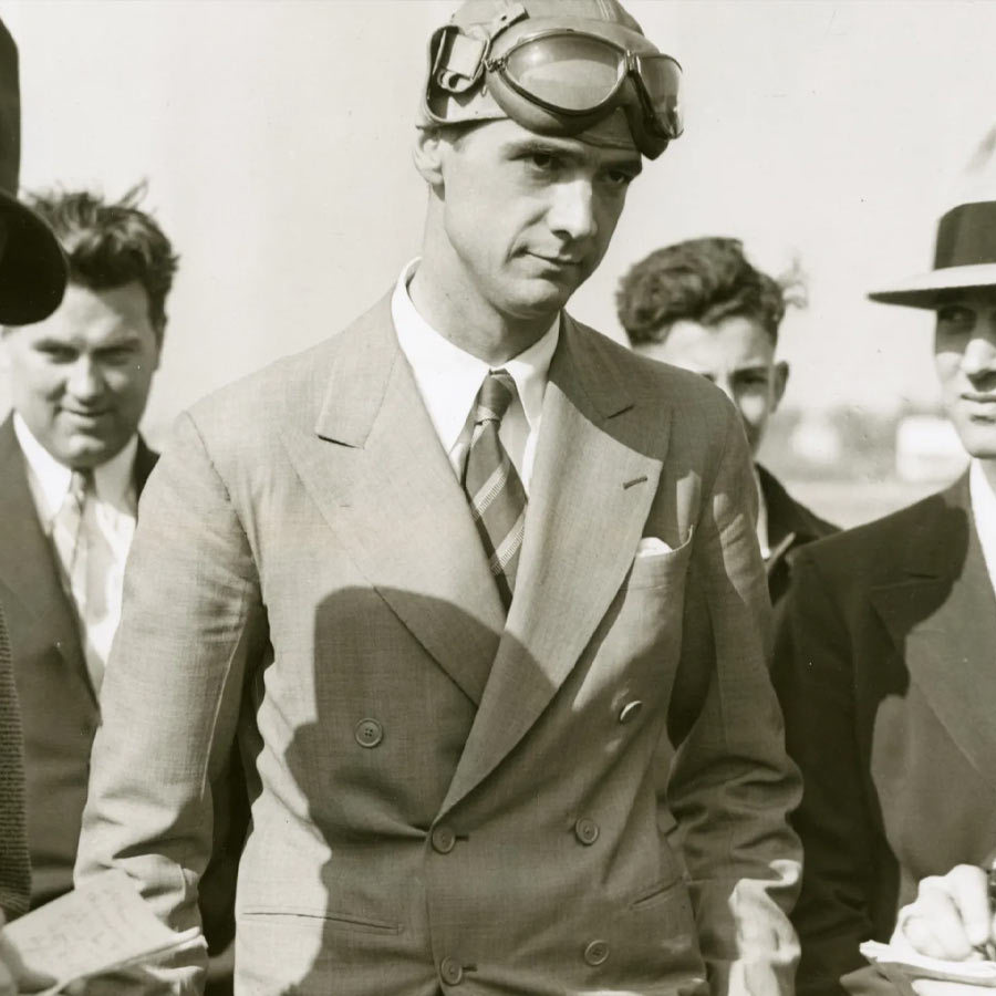 All need to know about American billionaire Inventor Howard Hughes