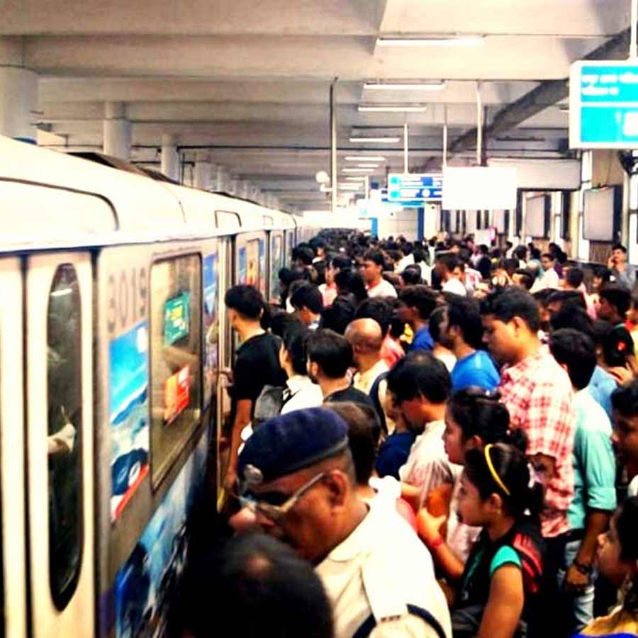 Metro service disrupted in Kolkata on Monday dgtl