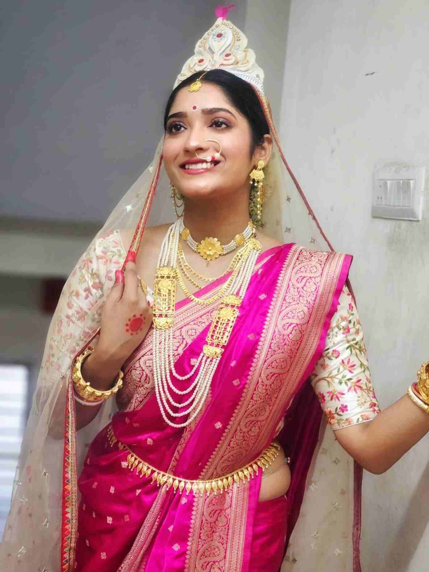 বিয়ের সাজে রাইমা সেনগুপ্ত।