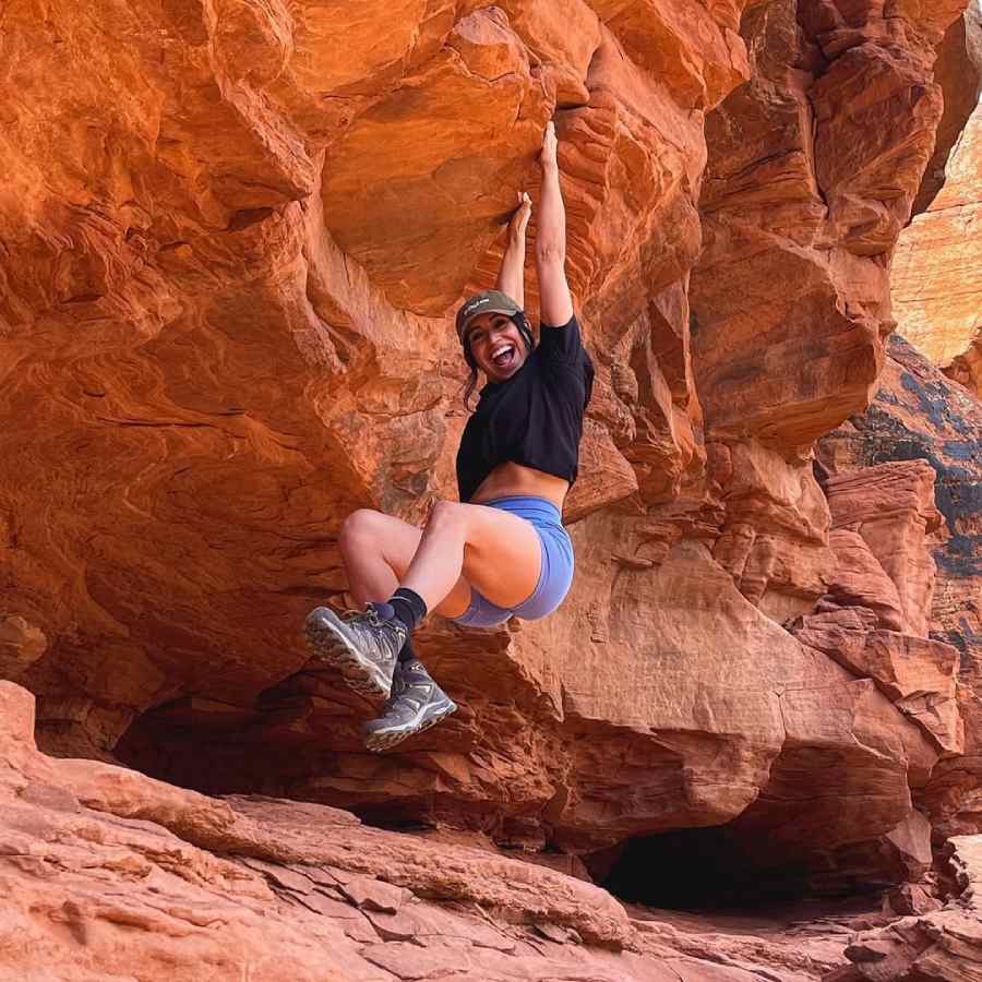 দুর্গম পাহাড় চষে বেড়ানো মারিয়াকে নতুন করে হাঁটতে শিখতে হচ্ছে। 