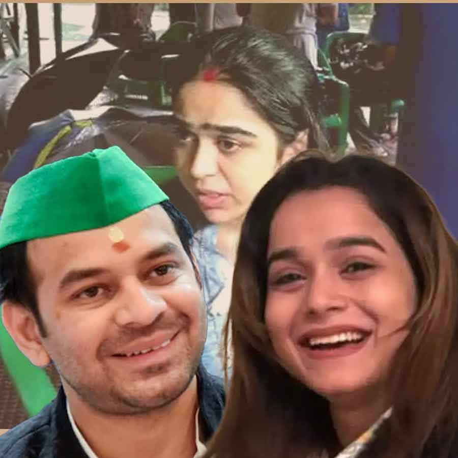 Tej Pratap meets woman whose photo with him viral