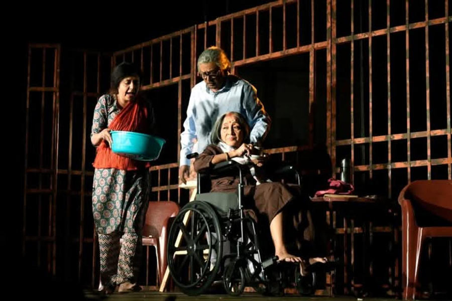 Recently the play 'Dharmaavatar' of the Sayak theater group was performed on the stage of the Academy of Fine Arts