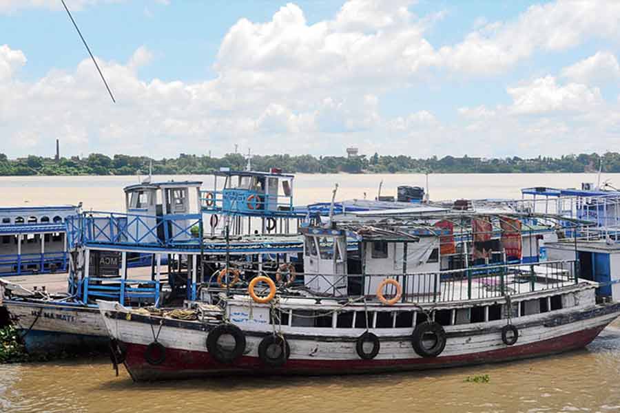 Bengal Gas planning CNG ferry service