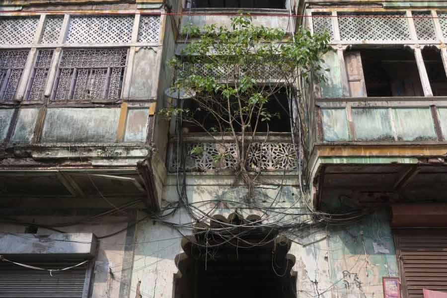 The problem of dangerous houses is not solved in the KMC area