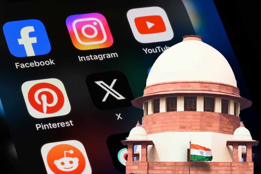 Center got Supreme Court’s notice in case related to removing social media post without informing