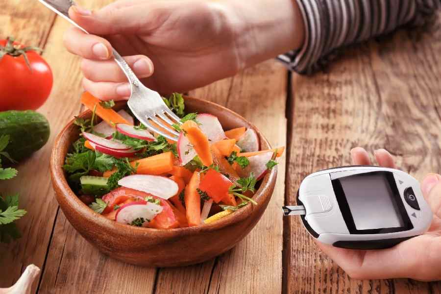 These high-protein bedtime snacks for diabetics to control blood sugar