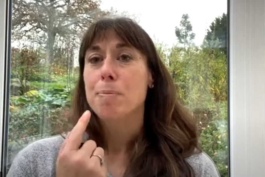 UK woman visited 60 countries but she will never stay at one place dgtl