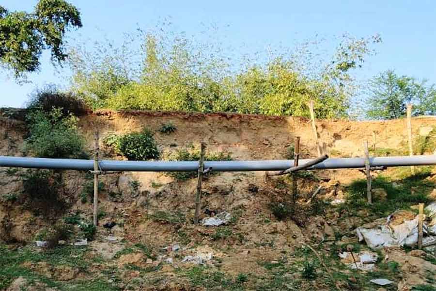 Local residents angry as water pipelines of Jaal Jeevan Mission damaging roads and dams