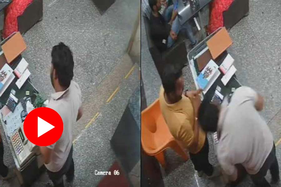 Video shows young man dies of heart attack while paying restaurant bill