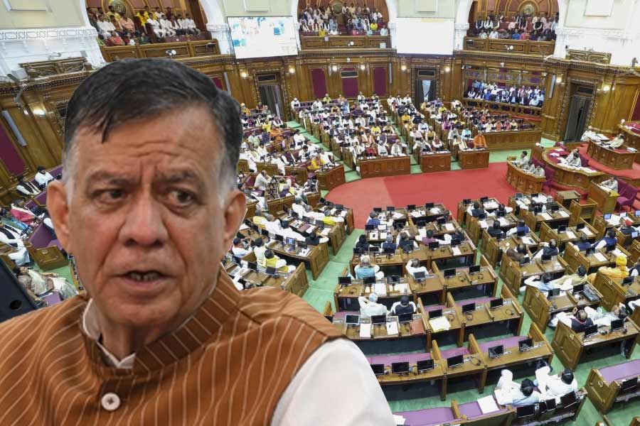 Uttar Pradesh Assembly Speaker bans Pan Masala and Gutka at Assembly premises dgtl