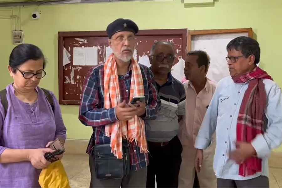 APDR’s Fact Finding Team allegedly denied entry to Deocha, CPM attacks CM dgtld