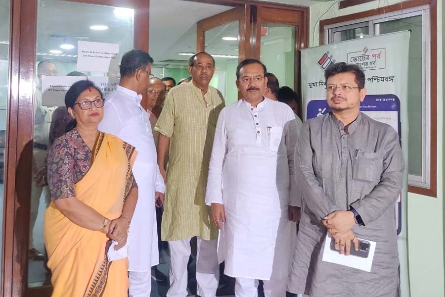 TMC demanded unique ID on voter card to State Election Commission