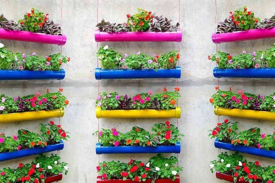 How to make 4 types of vertical garden in your small balcony if you run out of spaces