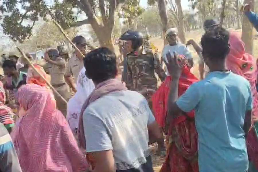 Excavation work could not be started in Deucha-Pachami on Thursday due to tribal protests dgtld
