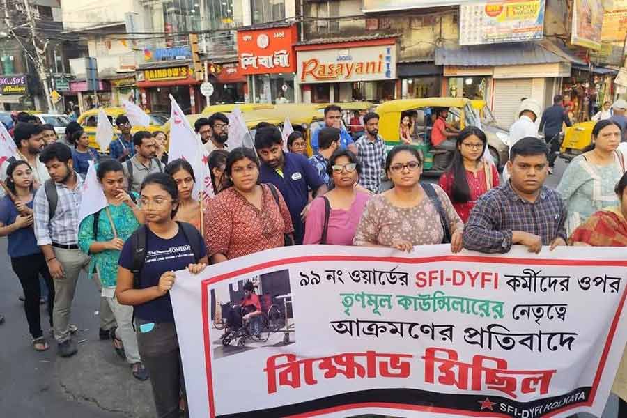 Speculations Between TMC and Left continues regarding Jadavpur University Incident