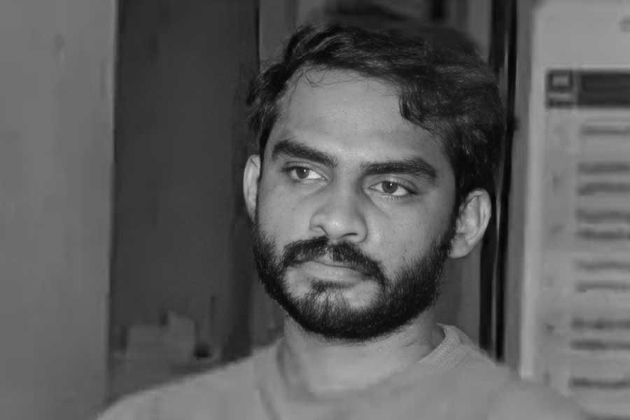 Kerala Man swallowed packet full of drugs, died dgtl